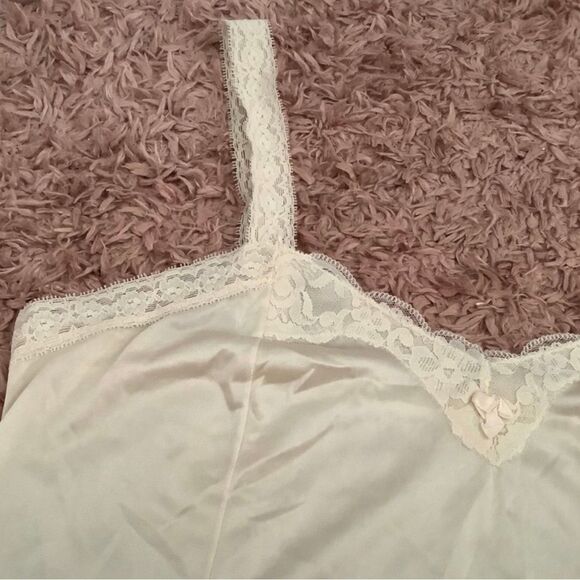 GreenCo Maid Vintage Cream Lace Coquette Dainty Camisole with Pink Bow Large - Picture 3 of 11